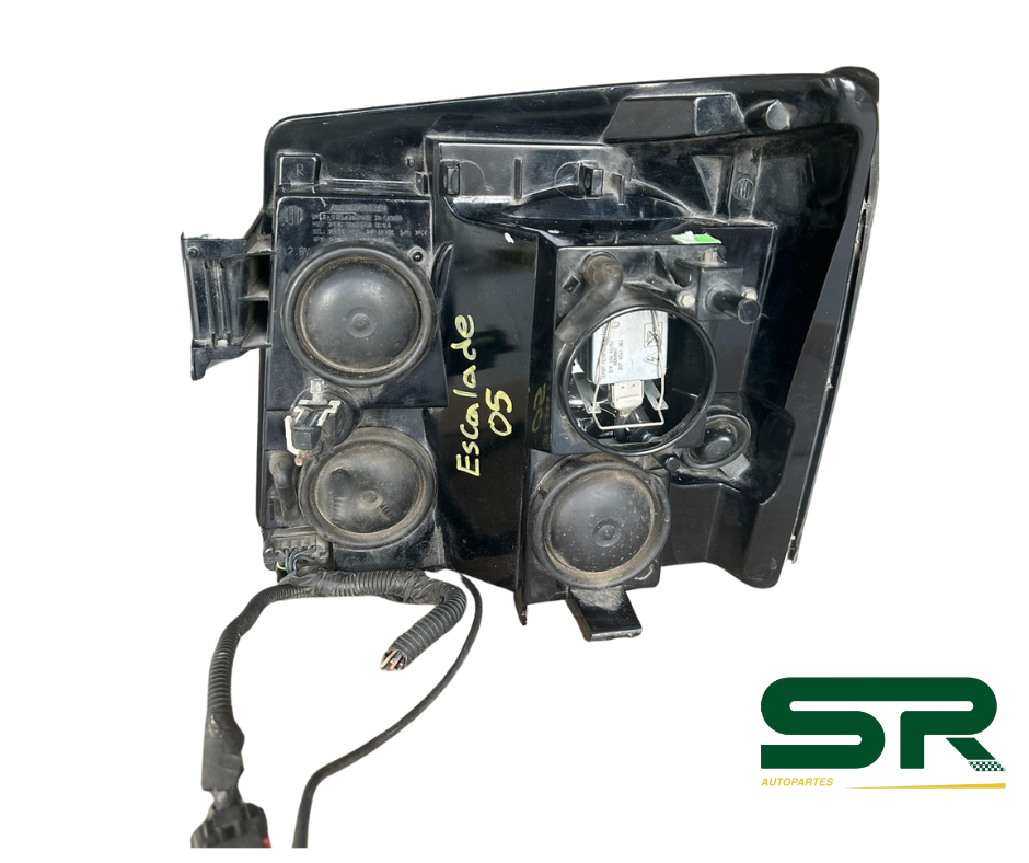 FARO DER CADILLAC ESCALADE 03-06 USADO