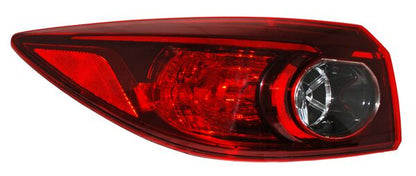 CALAVERA IZQUIERDA MAZDA 3 2014-2018 4P EXT C / FOCO TYC