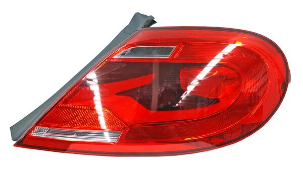 CALAVERA DERECHA SIN ARNÉS VOLKSWAGEN BEETLE 2012-2016 TYC