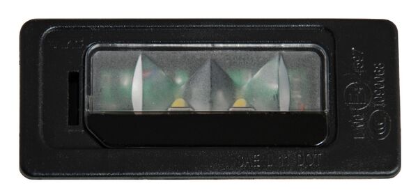 REFLEJANTE VOLKSWAGEN LUZ DE PLACA JETTA BICENTENARIO 2015-2017 / VENTO 2016-2020 / TIGUAN 2012-2017 / PASSAT 2014-2015 / CADDY 2016-2020 LED TYG