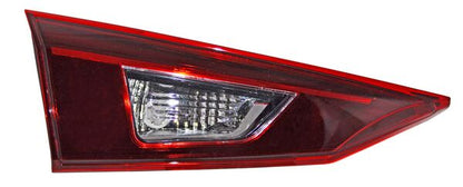 CALAVERA INTERIOR IZQUIERDA 4 PUERTAS, SIN ARNÉS MAZDA 3 2014-2018 TYC
