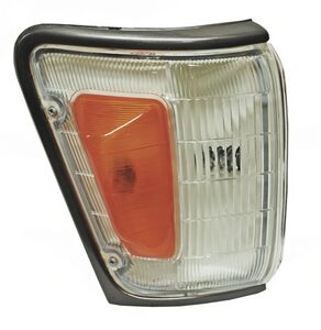 CUARTO PUNTA TOYOTA PICKUP 1989-1995 NEGRO 4WD IZQUIERDO TYG