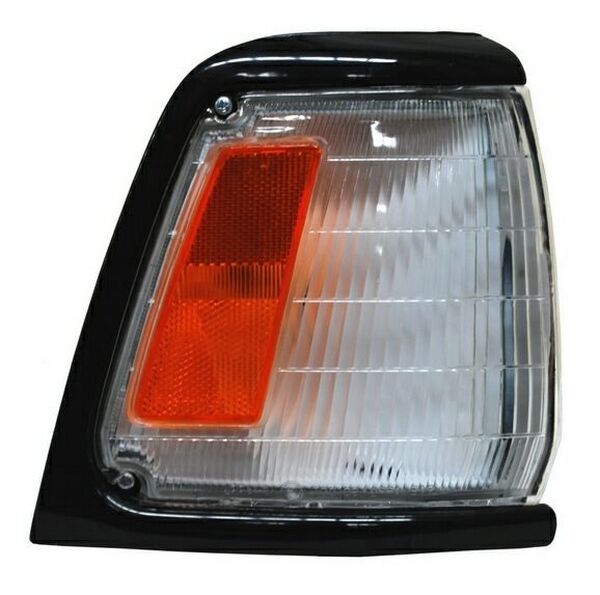 CUARTO PUNTA TOYOTA PICKUP 1989-1995 NEGRO LISO 2WD DERECHO TYG