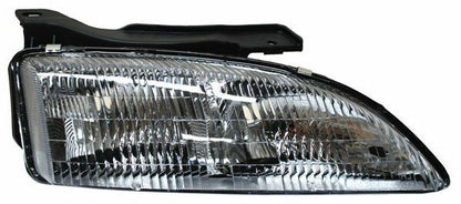 FARO DERECHO CON BASE CHEVROLET CAVALIER 1995-1999 TYC