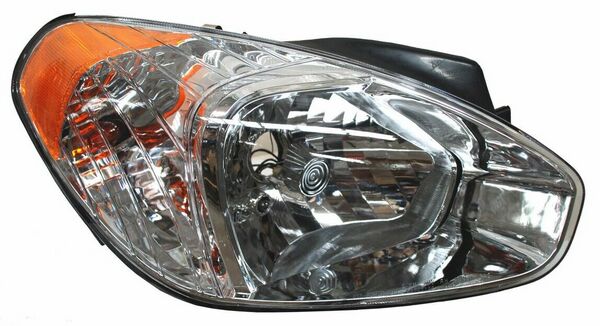 FARO DERECHO CON VELA DODGE ATTITUDE 2006-2011 TYC