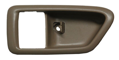 MANIJA INTERIOR DELANTERA DERECHA BEIGE PLÁSTICO TOYOTA CAMRY 1997-2001 / TRAS BISEL TYG