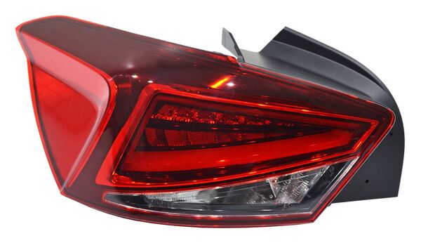CALAVERA IZQUIERDA LED SEAT IBIZA 2018-2025 FR S 723M TYC