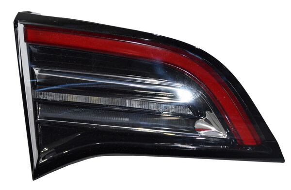 CALAVERA INTERIOR IZQUIERDA LED TESLA MOD 3 2017-2023 TYC