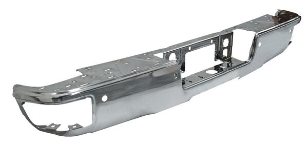 DEFENSA TRASERA CROMADA CON ESCALON PARA SENSOR CHEVROLET PICKUP 2014-2018 TYG