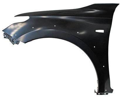 SALPICADERA IZQUIERDA MITSUBISHI PU L200 2016-2019 C / HOYO P / CUARTO C / HOYO P / MOLD MS TYG