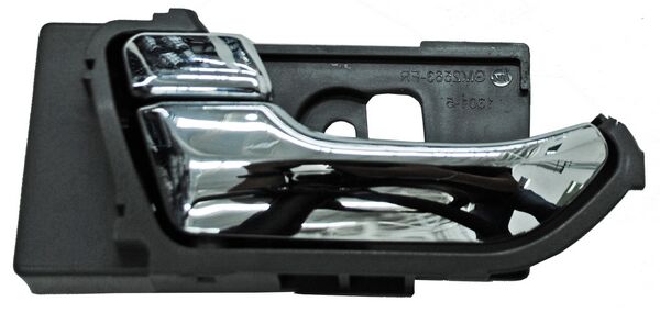 MANIJA INTERIOR DELANTERA IZQUIERDA CROMADA PLÁSTICO CHEVROLET COLORADO 2013-2015 / CANYON 2013-2015 / S10 2016-2017 / TRAS TYG