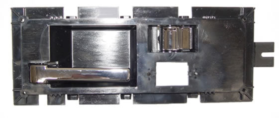 MANIJA INTERIOR DELANTERA IZQUIERDA CROMADA PLÁSTICO CHEVROLET S10 / BLAZER / SONOMA / BRAVADA 1982-1985 TYG