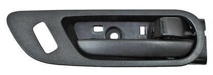 MANIJA INTERIOR DELANTERA DERECHA NEGRA PLÁSTICO MAZDA 3 2010-2013 / TRAS TYG
