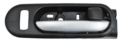 MANIJA INTERIOR DELANTERA DERECHA NEGRA PLATA PLÁSTICO MAZDA CX7 2007-2012 TYG