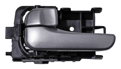 MANIJA INTERIOR DELANTERA IZQUIERDA PLATA PLÁSTICO NISSAN SENTRA 2004-2006 / TRAS TYG