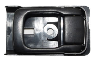 MANIJA INTERIOR DELANTERA DERECHA NEGRA PLÁSTICO NISSAN TSURU III 1992-2017 / TRAS TYG