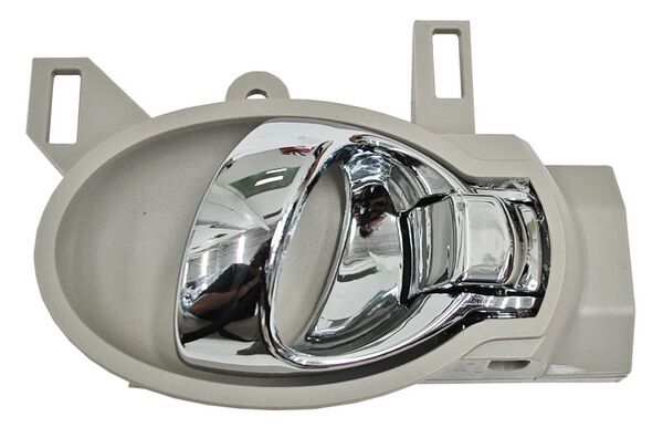 MANIJA INTERIOR DELANTERA DERECHA CROMADA GRIS PLÁSTICO NISSAN VERSA 2012-2019 / V-DRIVE 2020-2025 / MARCH 2012-2024 / JUKE 2011-2017 / NOTE 2014-2019 /  / TRAS TYG
