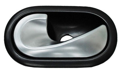 MANIJA INTERIOR DELANTERA IZQUIERDA NEGRA CROMADA PLÁSTICO RENAULT EURO CLIO 2007-2009 / SANDERO / STEPWAY 2010-2015 /  / TRAS TYG