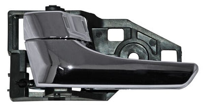 MANIJA INTERIOR DELANTERA IZQUIERDA CROMADA PLÁSTICO TOYOTA HILUX 2016-2025 / TRAS TYG
