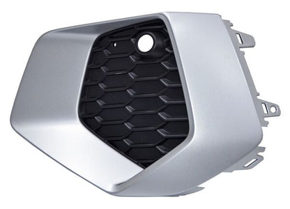 REJILLA IZQUIERDO CON HOYO PARA SENSOR SIN FARO DE NIEBLA PLATA AUDI A3 2022-2025 FILO TYG