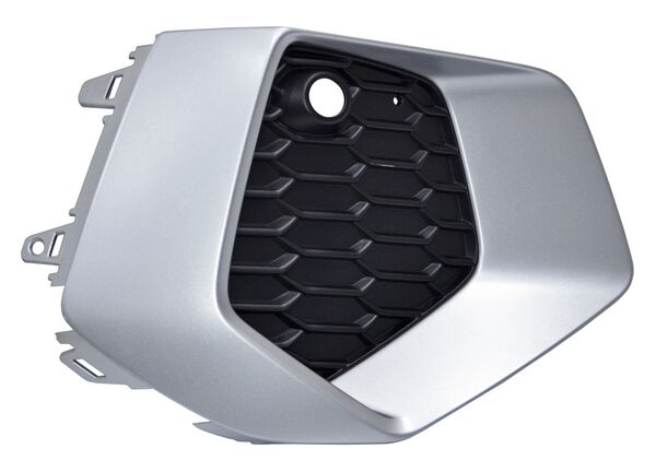 REJILLA DERECHO CON HOYO PARA SENSOR SIN FARO DE NIEBLA PLATA AUDI A3 2022-2025 FILO TYG
