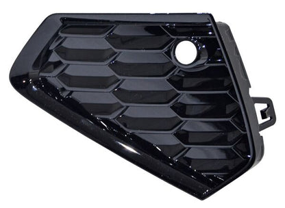 REJILLA TRASERA DERECHO CON HOYO PARA SENSOR AUDI A3 2022-2025 TYG