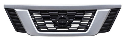 PARRILLA NEGRA GRIS NISSAN URVAN 2018-2022 ANCHA / 677 TYG