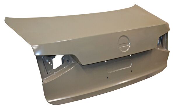 TAPA CAJUELA VOLKSWAGEN JETTA BICENTENARIO 2015-2018 627 TYG